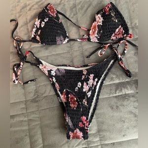 SHEIN Floral tie side bikini